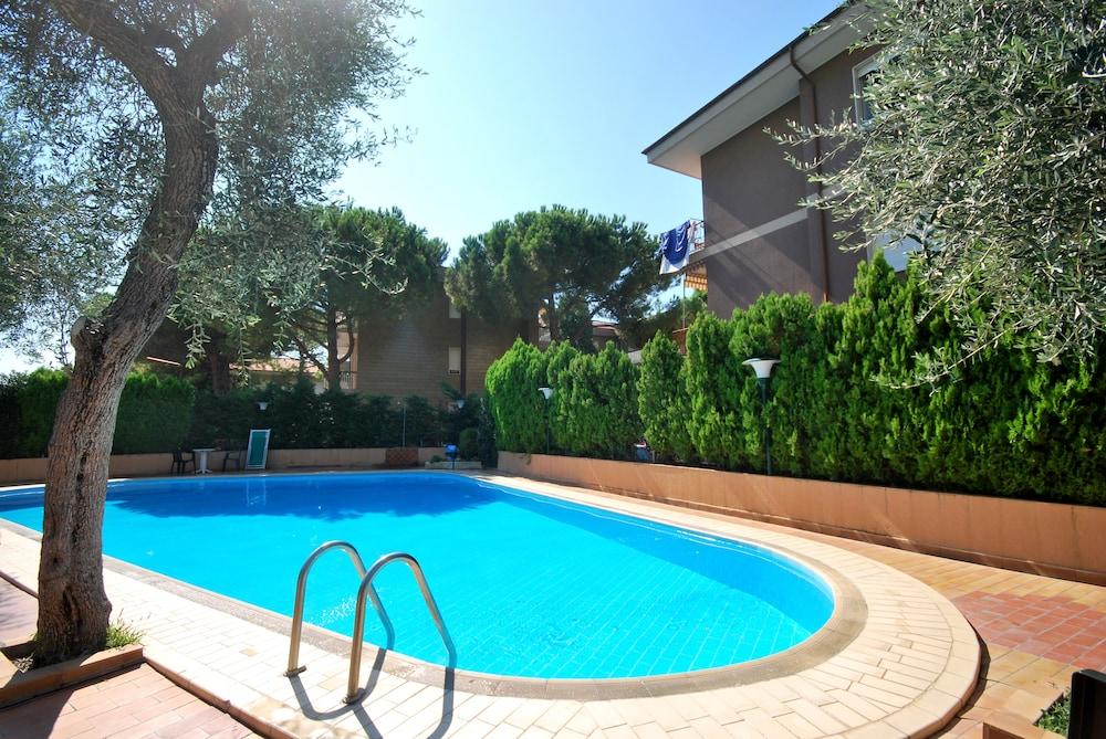 Residence Orchidea Diano Marina Exterior foto